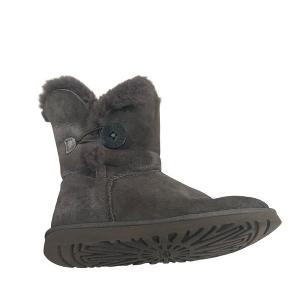 Ugg Classic Short Bailey Button II Grey Suede Boots Size US 5 Women - Picture 2 of 6